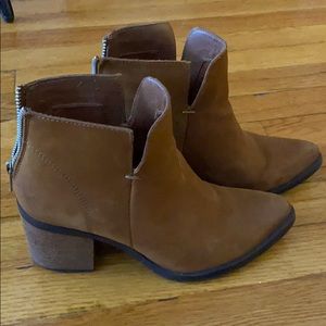Steve Madden Cognac Heeled Booties Sz 7.5